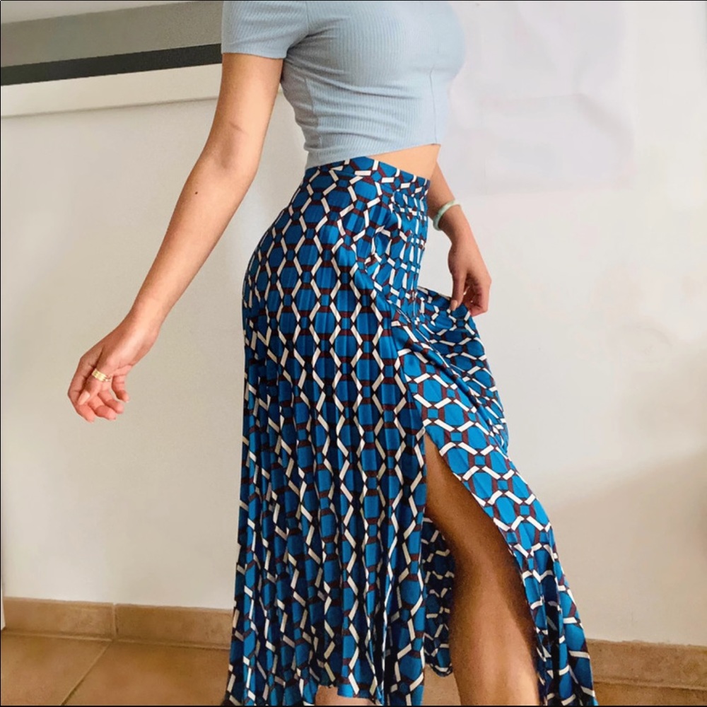 New Zara blue accordion printed pleat midi skirt
